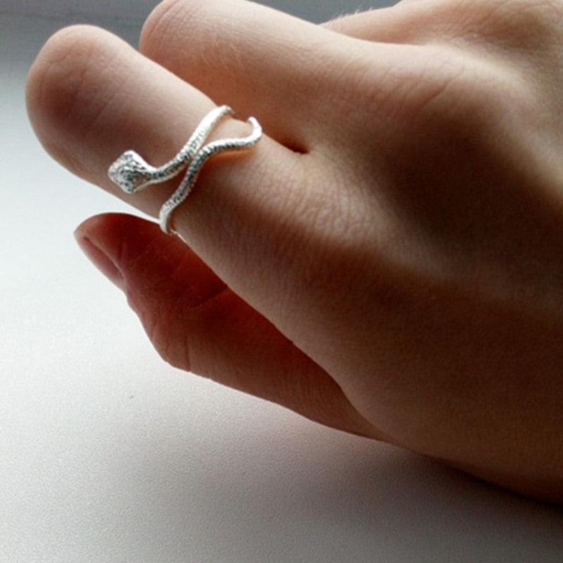 Adjustable Snake Ring Retro Snake-Shaped Nightclub